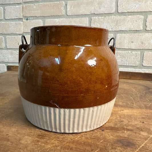 RED WING BROWN & WHITE BAILED BEAN POT WITH BAR HANDLE RIBBED