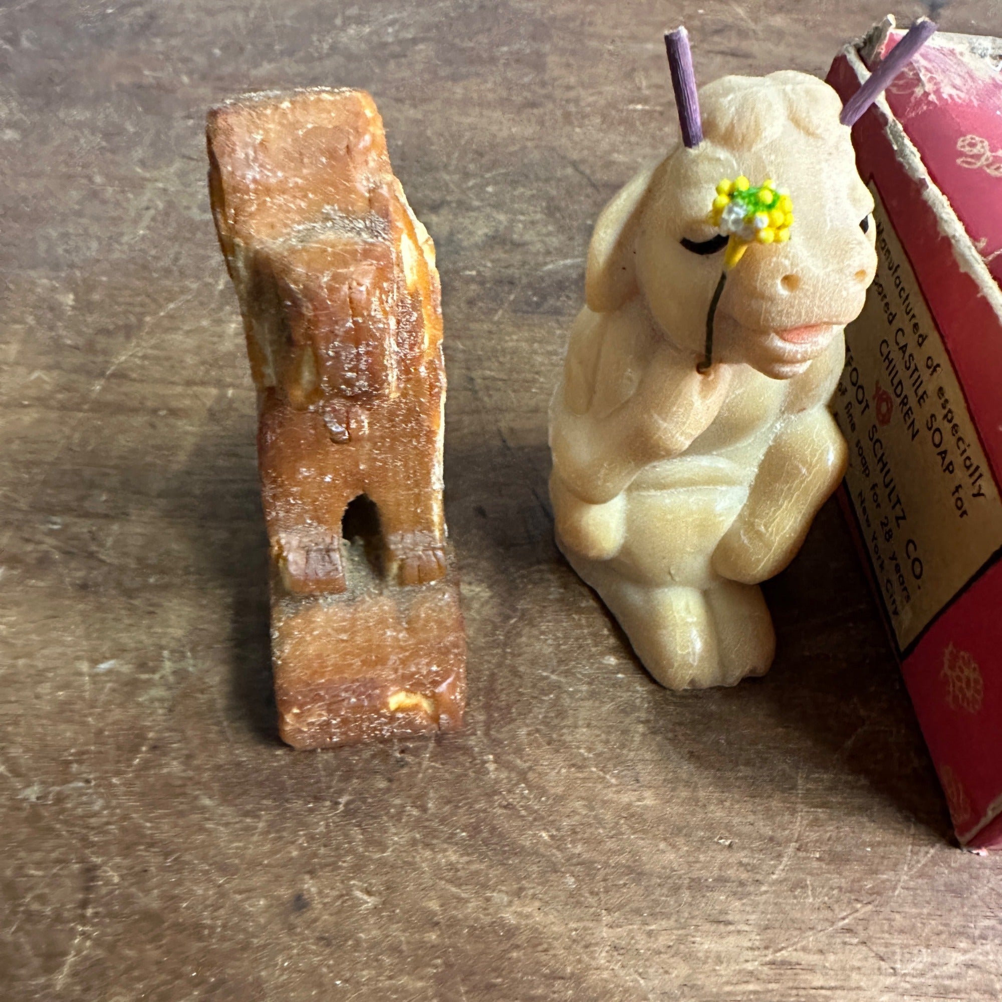 WALT DISNEY'S FERDINAND THE BULL & DOG CASTILE SOAP FIGURINE W. BOX