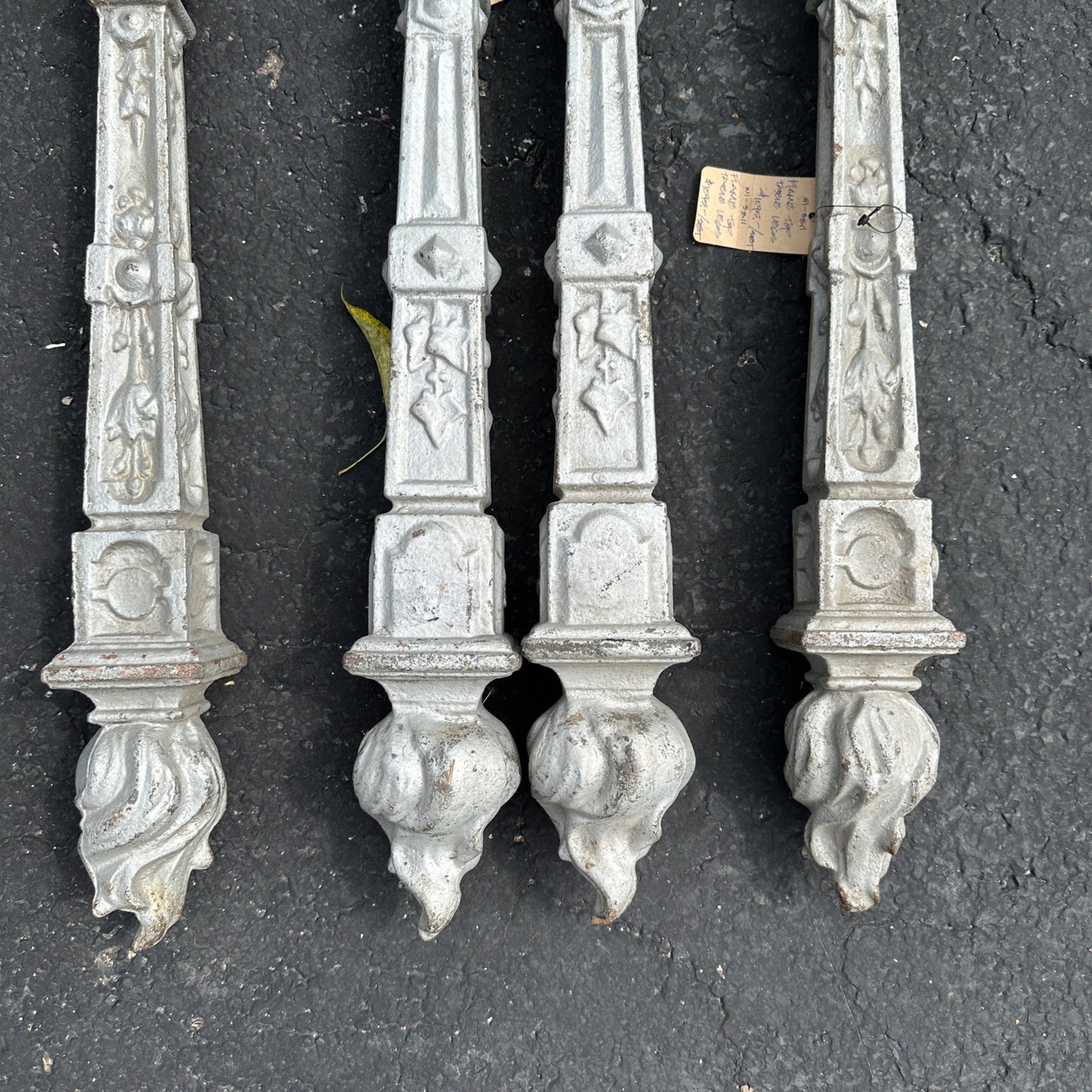 ANTIQUE 1800S CAST IRON FLAME FINIALS SHORT FENCE / HITCHING POSTS LOT (4) BOLLARDS