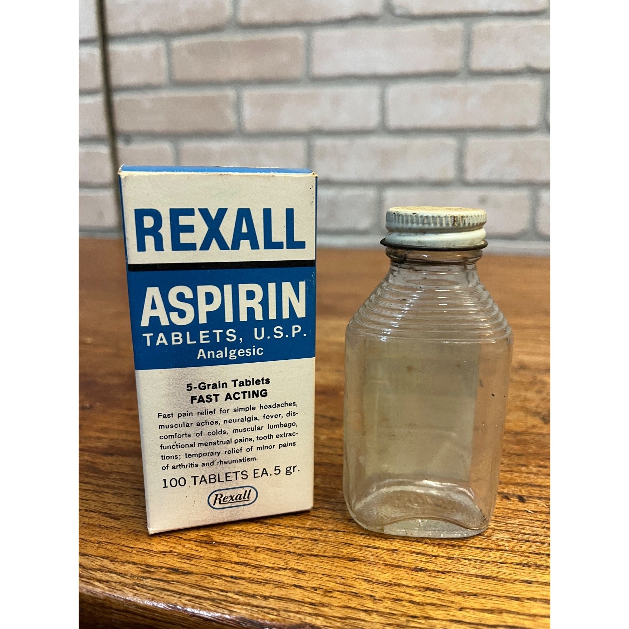 Vintage Rexall Aspirin Empty Glass Pharmacy Medicine Bottle & Box