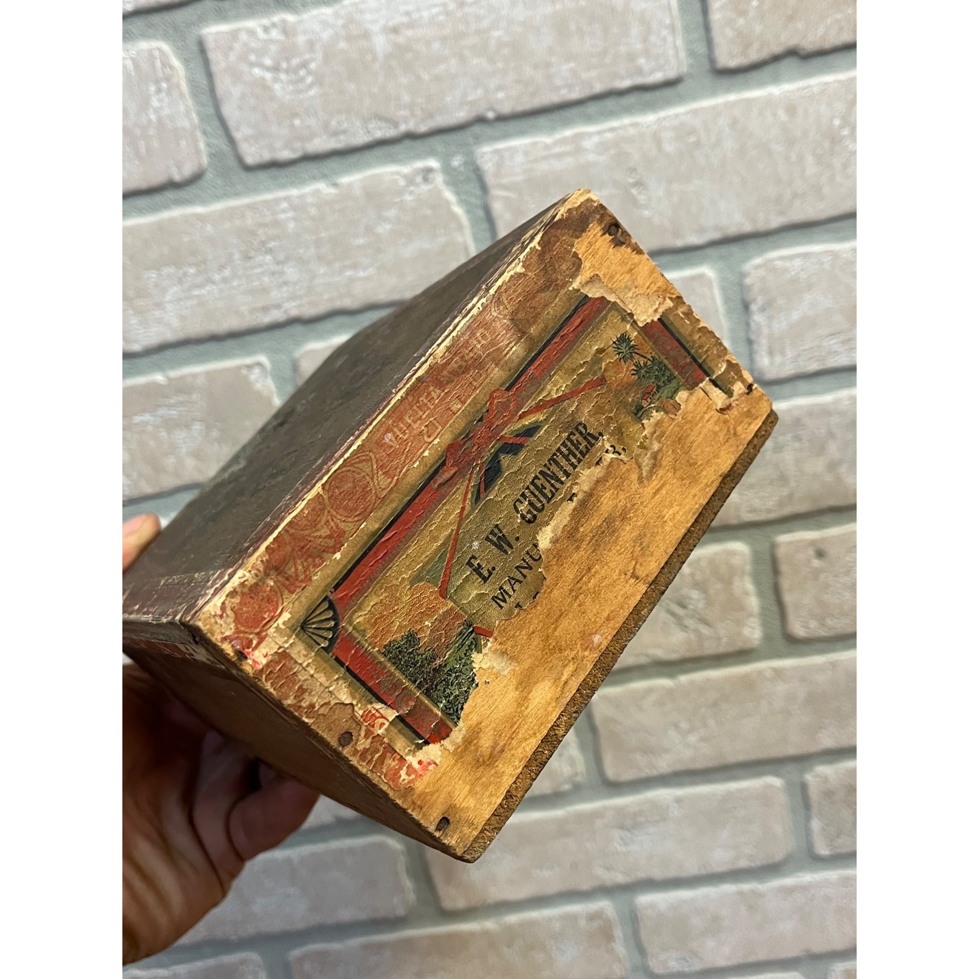 RARE Vintage 1910s Lunette Wooden Cigar Box Lacrosse Wis Guenther Art Nouveau Lady