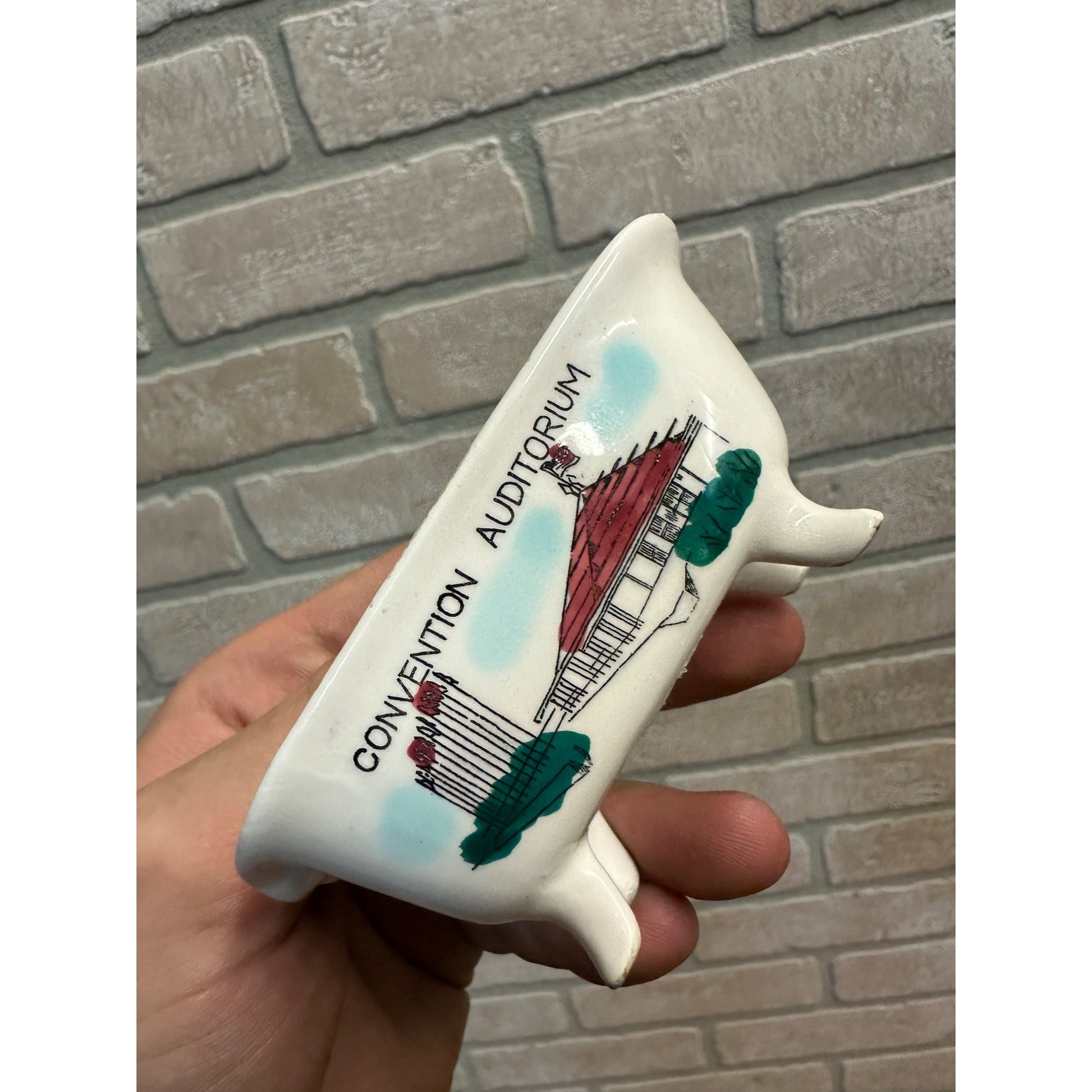 Souvenir Ceramic Bathtub Ashtray Bath House Row Hot Springs Arkansas