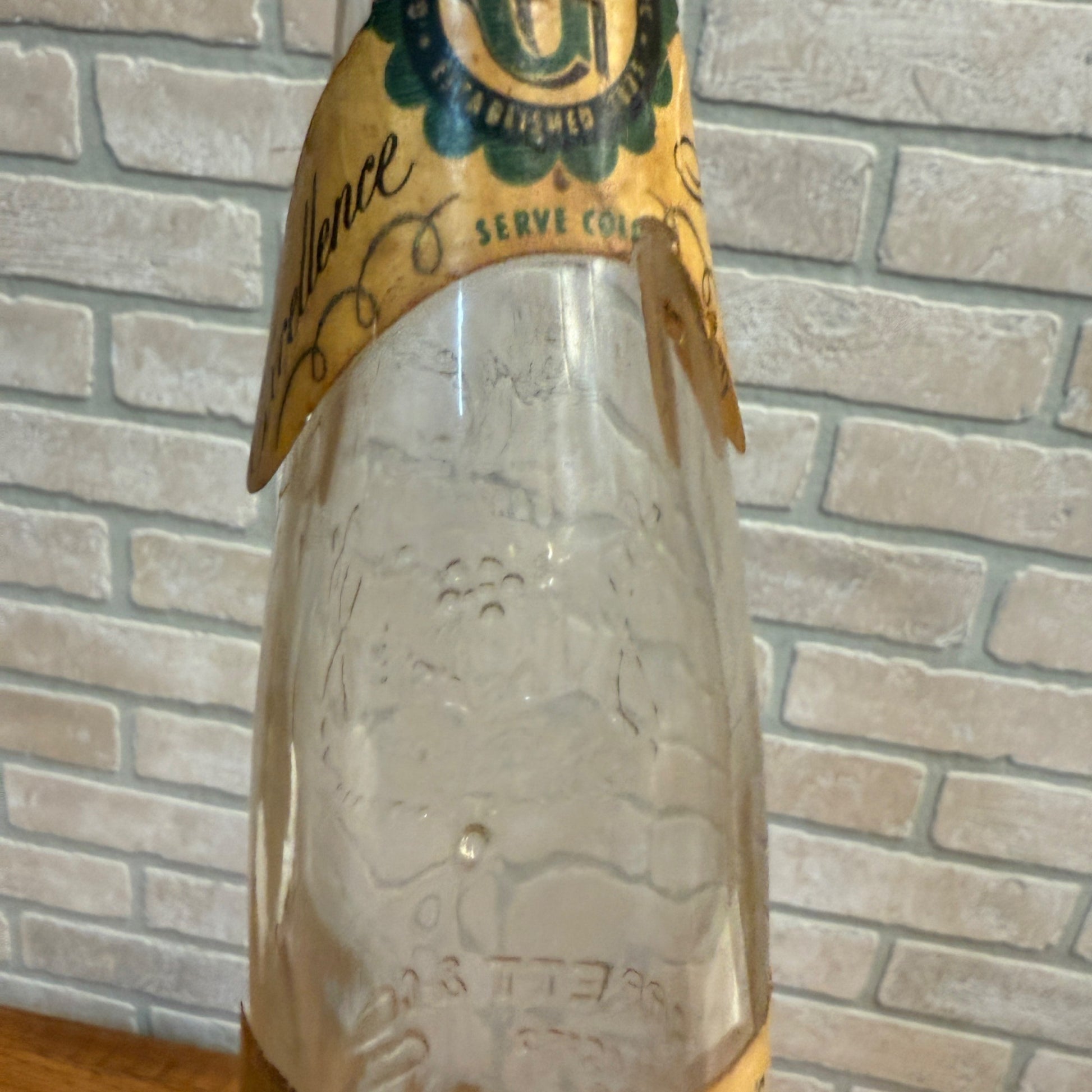 Vintage GARRETT'S VIRGINIA DARE WHITE WINE BOTTLE w/ LABELS & CAP 2/5 PINT EMPTY
