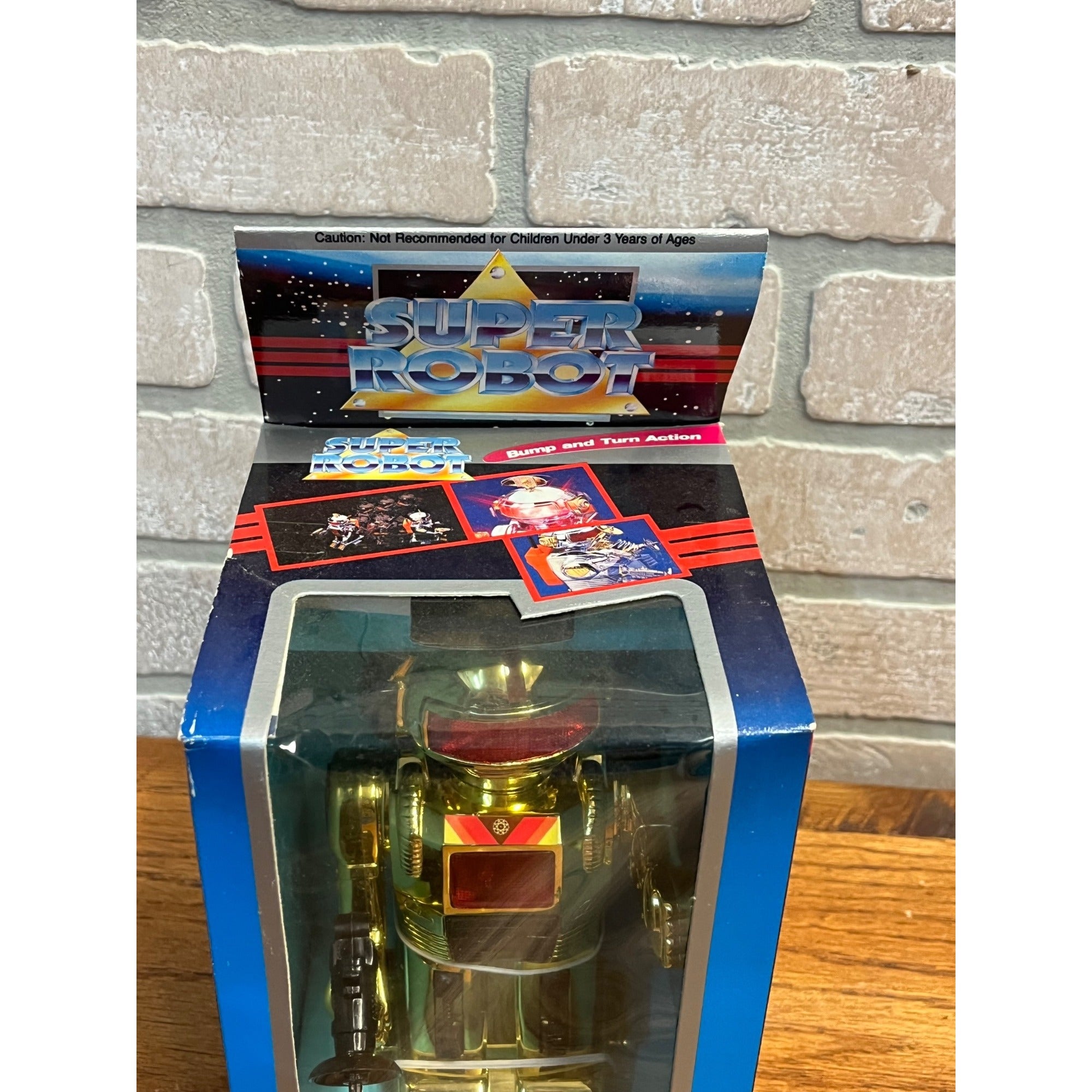 Vintage Lucky Yeh Super Robot Bump and Turn Action No. 8703 NEW NOS
