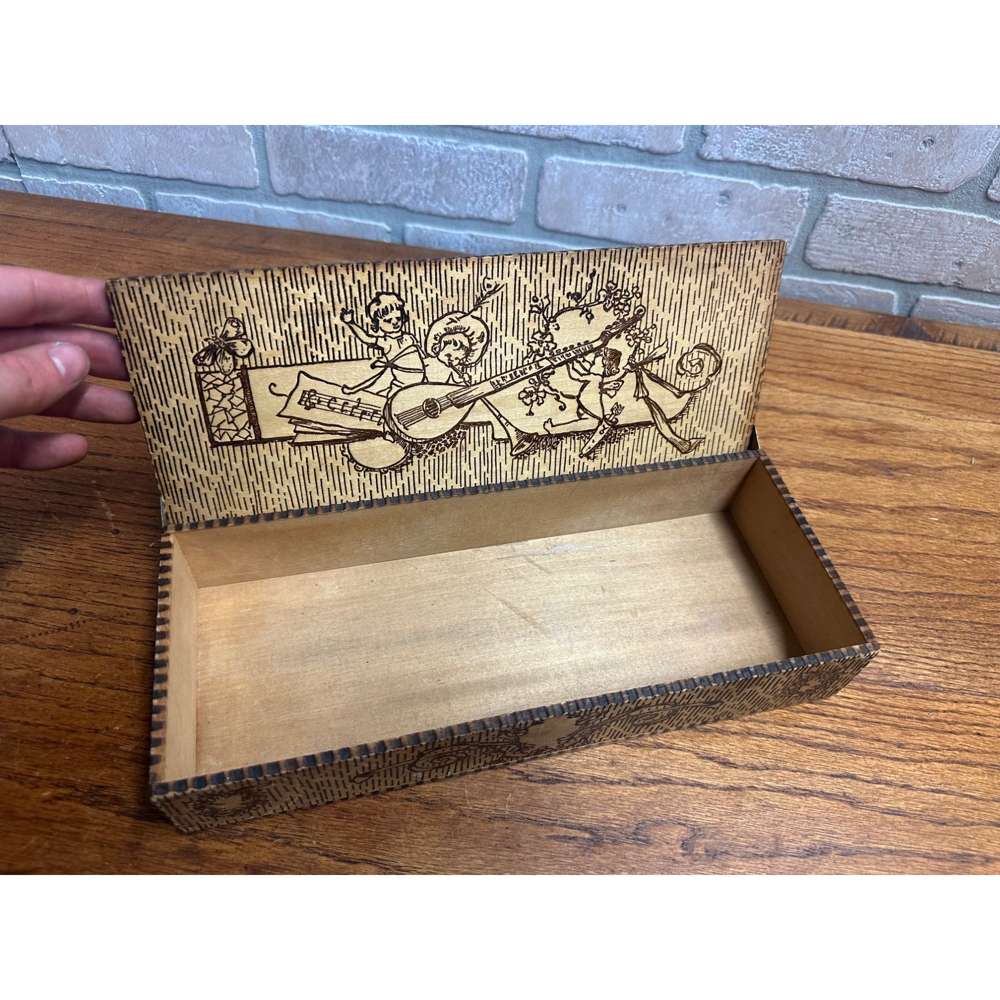 Antique Victorian Pyrography Art Wooden Storage Box Ornate Floral Flemish