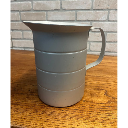 Dura Ware New York #754 Commercial Kitchen Pitcher 4 Quart Capacity Aluminum