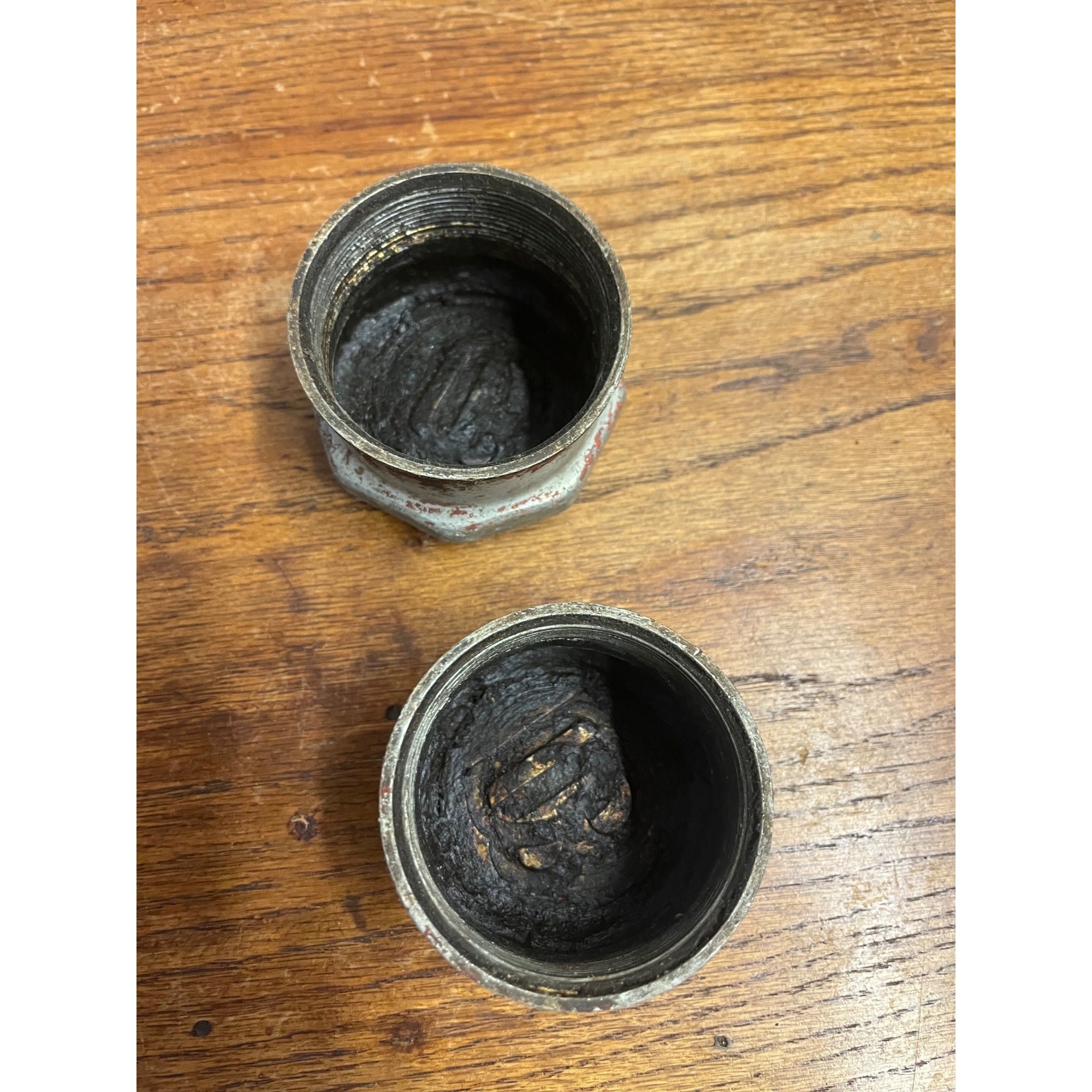 Original 1920s Dodge Brothers Car Automobile Thread-On Cap Grease Dust Covers