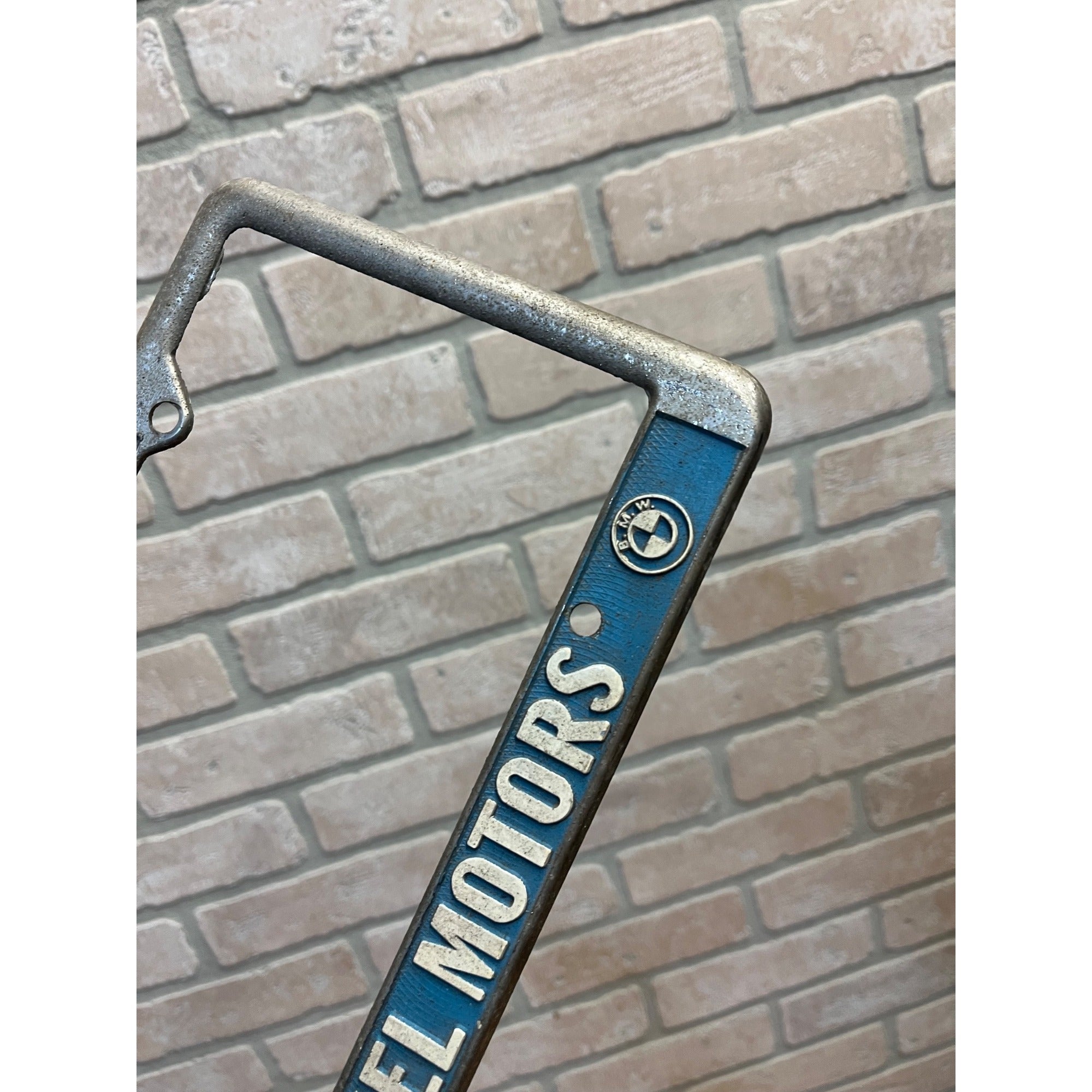 Vintage Laurel Motors Westmont IL Mercedes-Benz BMW Metal License Plate Frame