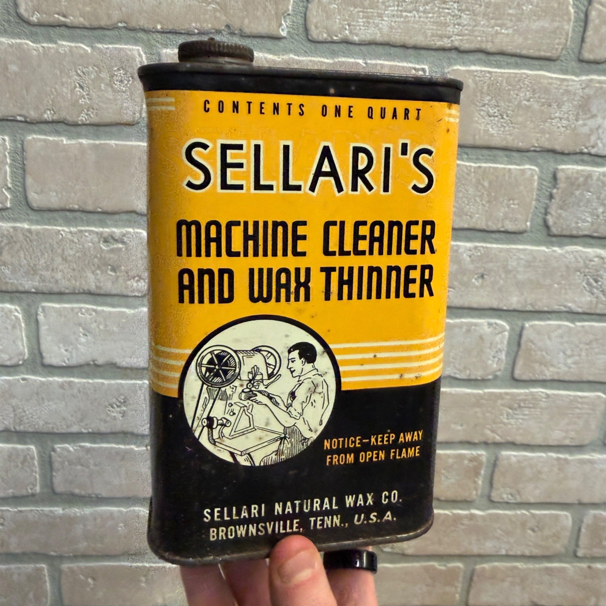 Vintage Sellari Natural Wax Co. Machine Cleaner Advertising Empty Can Decor