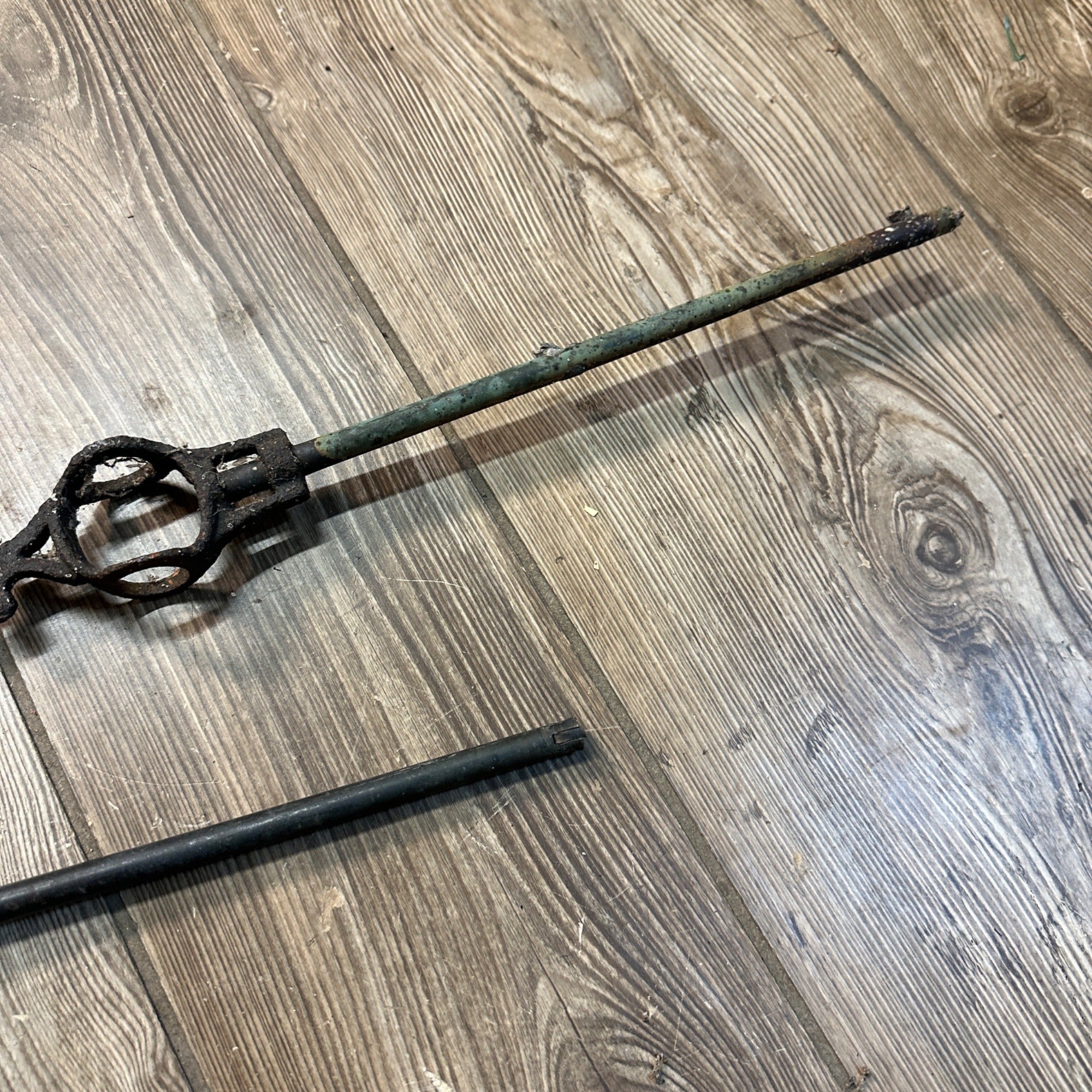 ANTIQUE LOT (2) WEATHERVANE LIGHTNING ROD PARTS ARROWS BRASS CAST IRON