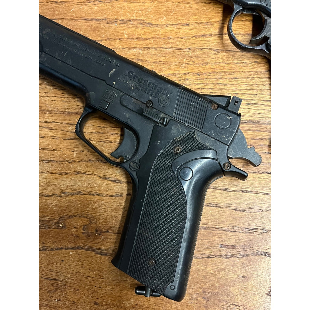 Vintage Crosman Mark II .177 Cal Pellet Air Pistol C02 BB Gun & 1008 Repeatair