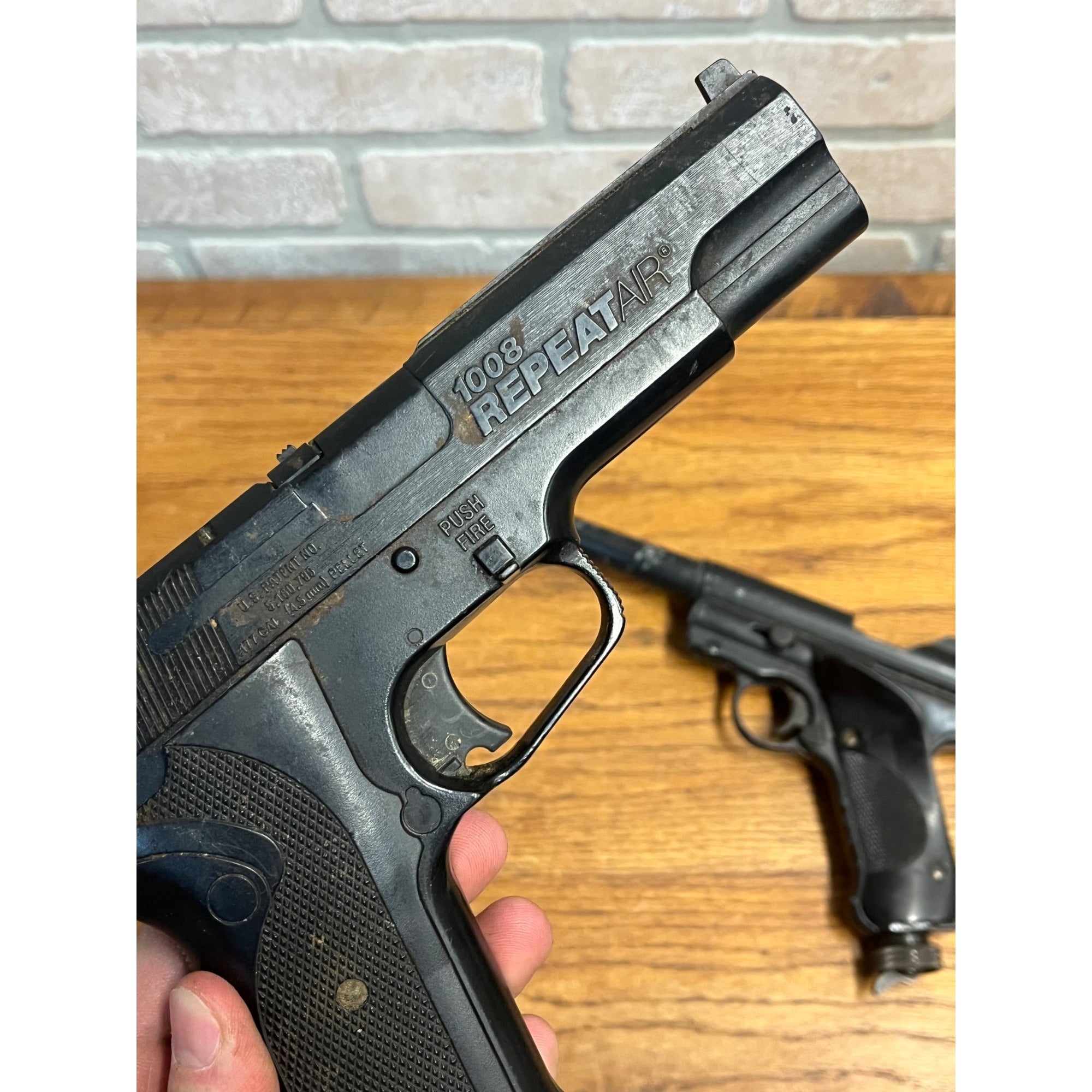 Vintage Crosman Mark II .177 Cal Pellet Air Pistol C02 BB Gun & 1008 Repeatair