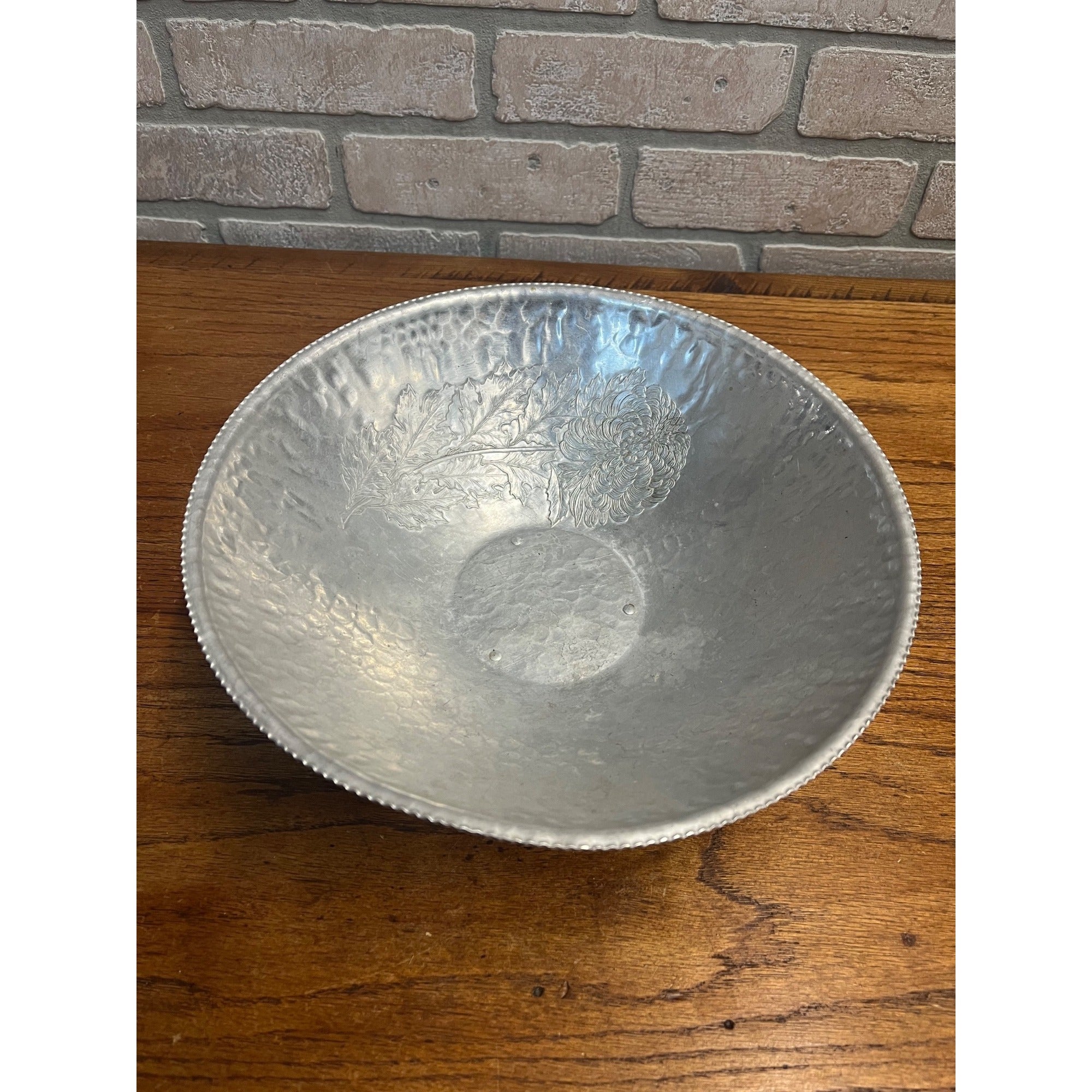 Vintage Mid Century Aluminum Fruit Bowl Mum Decorative Kitchen Decor Hammered