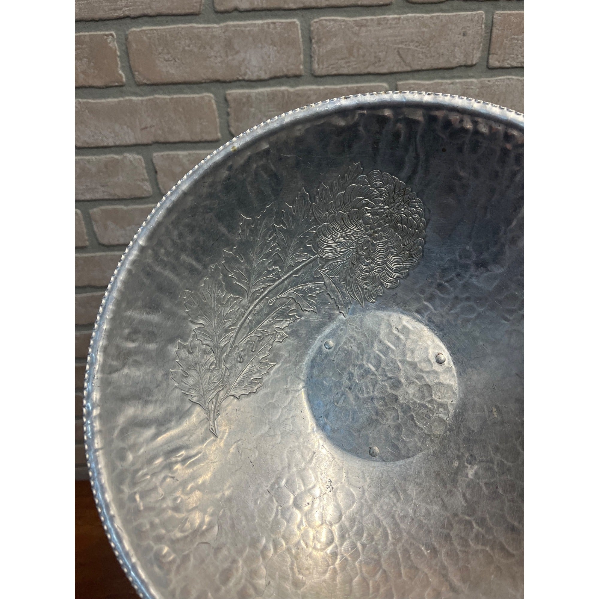 Vintage Mid Century Aluminum Fruit Bowl Mum Decorative Kitchen Decor Hammered