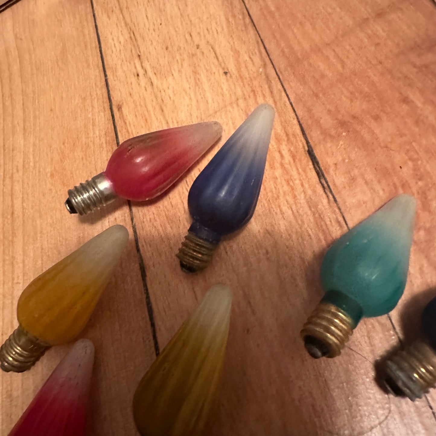 (11) Snow Cap c-6 1830s Christmas Xmas Light Bulbs Some Working