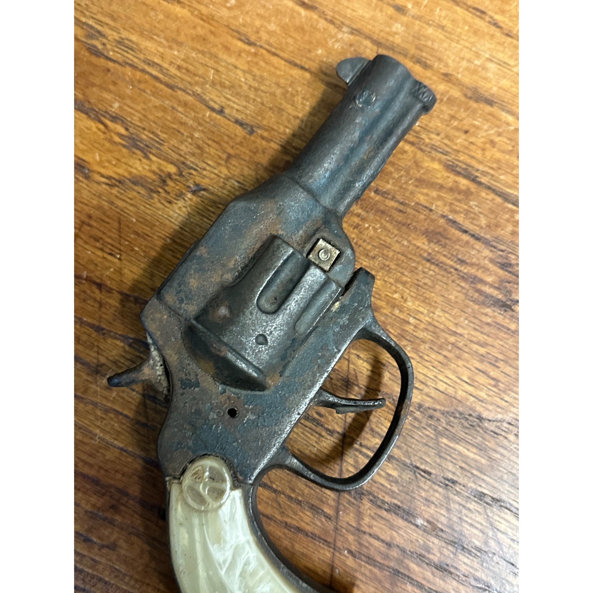 Vintage 1930s Kilgore Lone Ranger Cap Gun Revolver Hi-Ho Silver Cast Toy