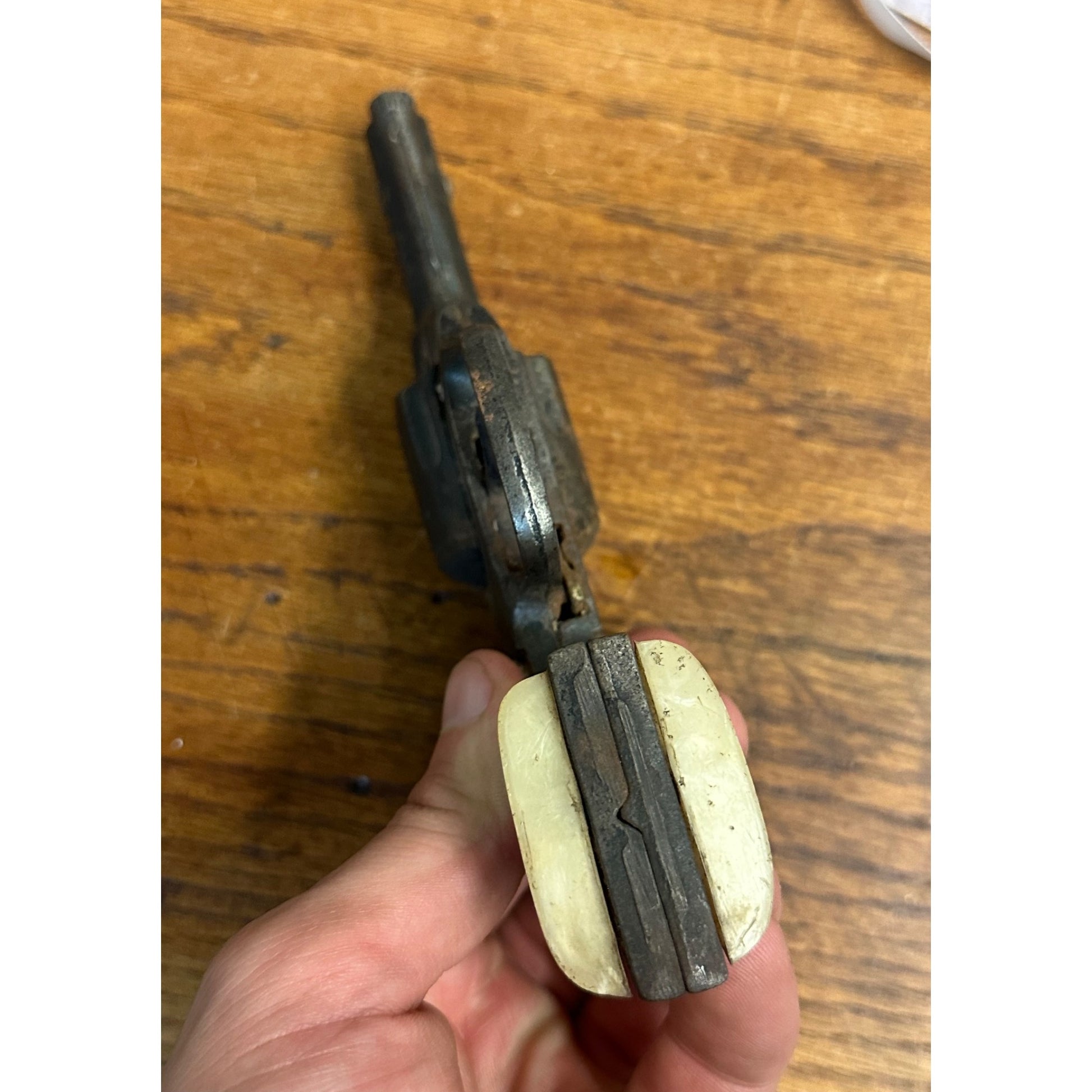 Vintage 1930s Kilgore Lone Ranger Cap Gun Revolver Hi-Ho Silver Cast Toy