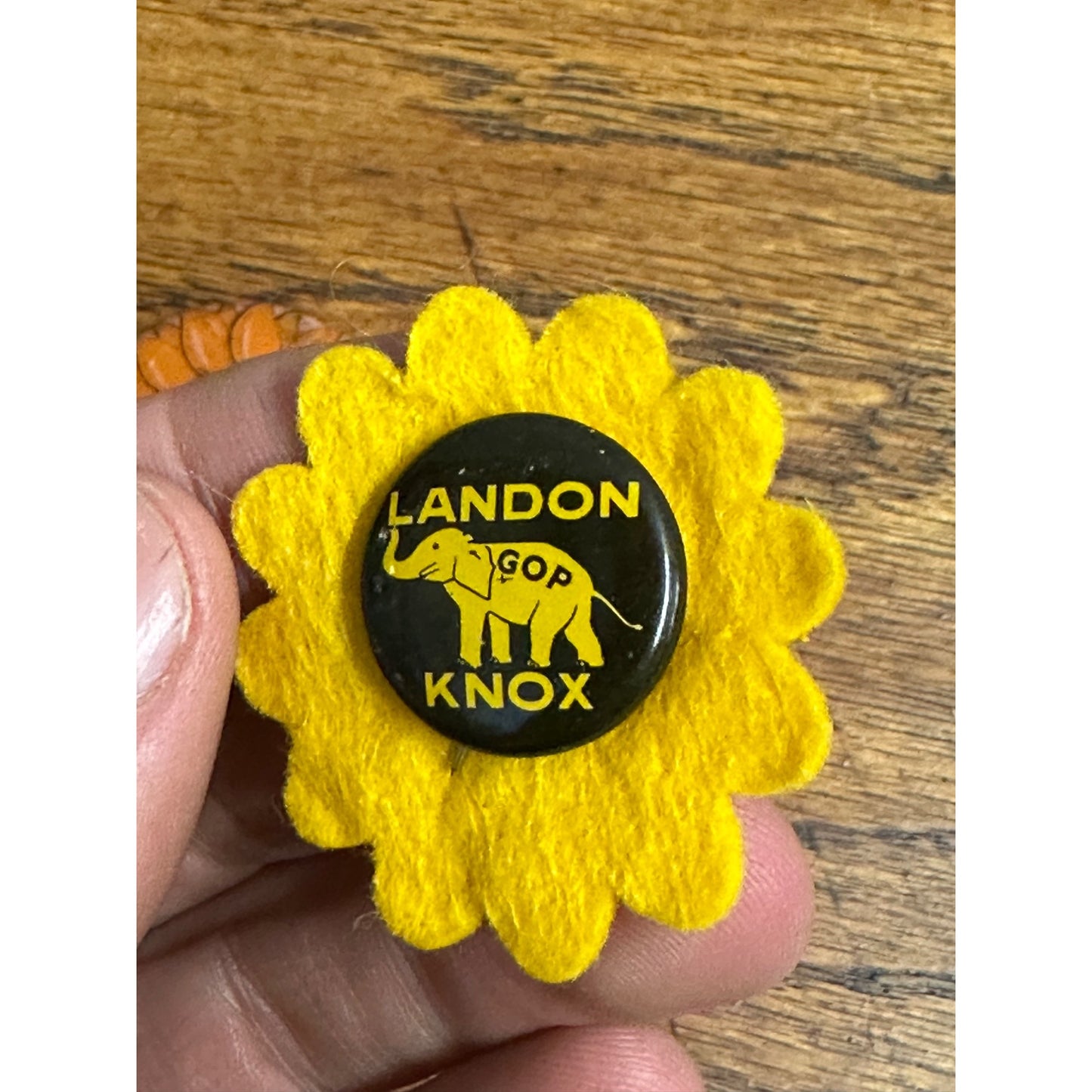 Vintage 1936 Alf Landon 1.5" Sunflower Presidential Campaign Button + Photo Pin 1-1/2"