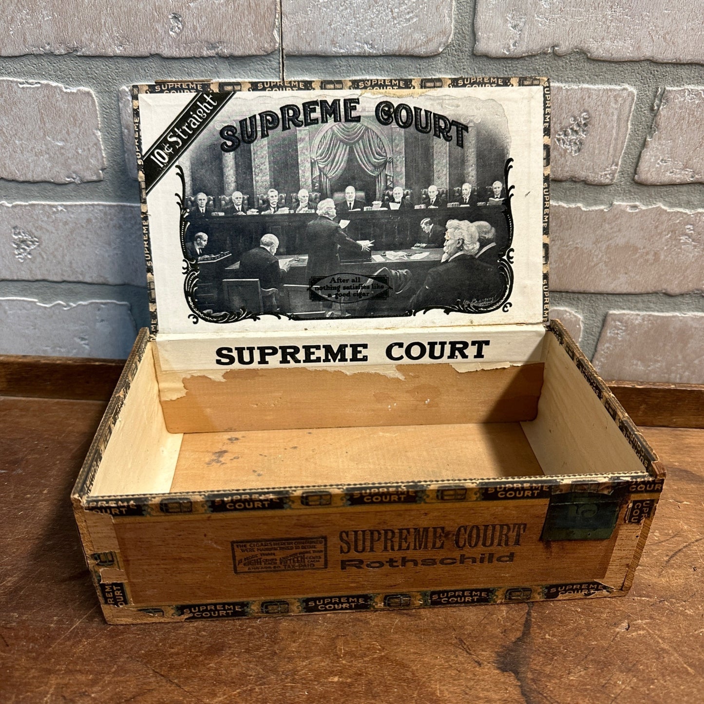 RARE Vintage Supreme Court Rothschilds Wooden Cigar Box Fond du Lac Wis