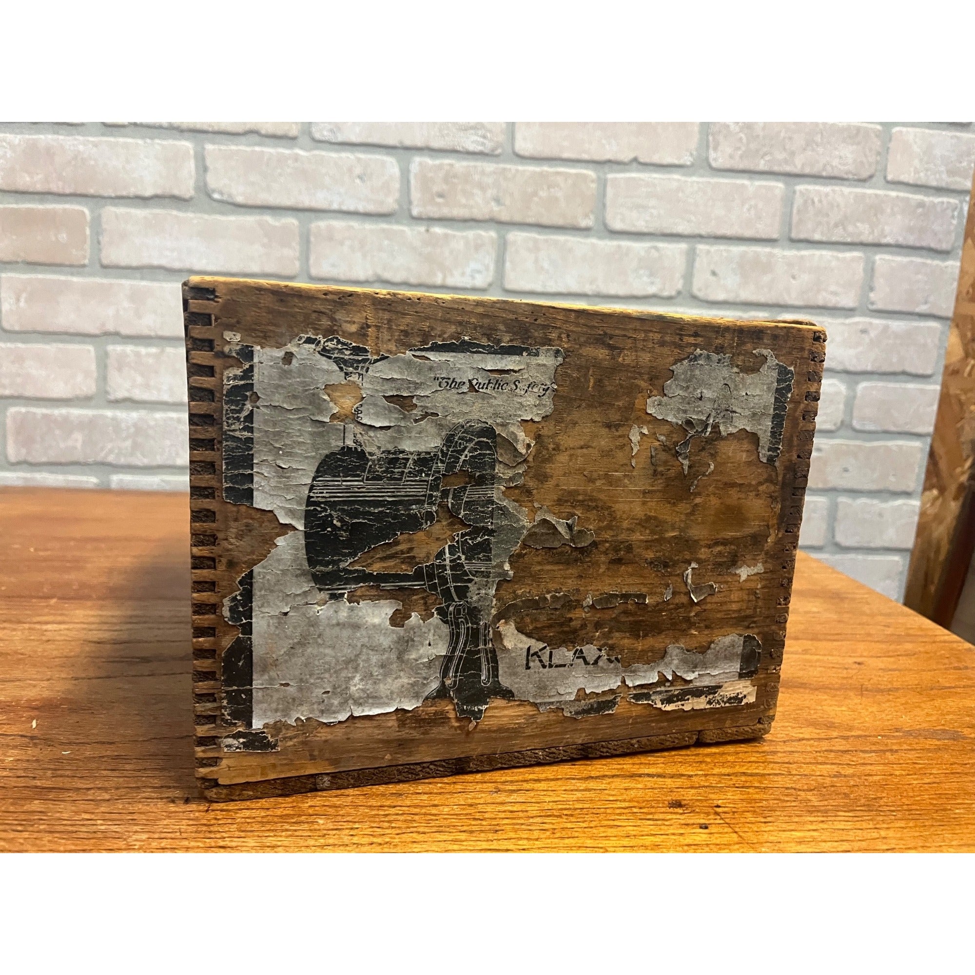 Vintage 1920s Klaxon Automobile Car Horn Advertising Wooden Crate Box Lovell McConnell