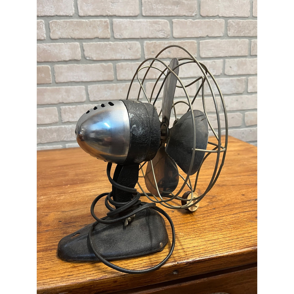 Vintage WIZARD Single Speed Model 1100J Tabletop Fan Metal Tested Runs 10"