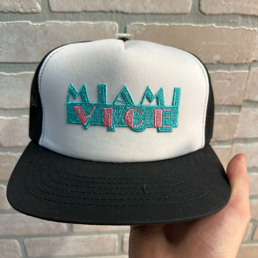 VINTAGE MIAMI VICE 80S 90S SNAPBACK TRUCKER HAT WHITE BLACK MESH FOAM NOS