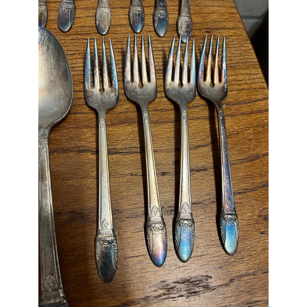 Vintage Rogers 1847 Flatware Service for (8) First Love Pattern Silverplate 56pc