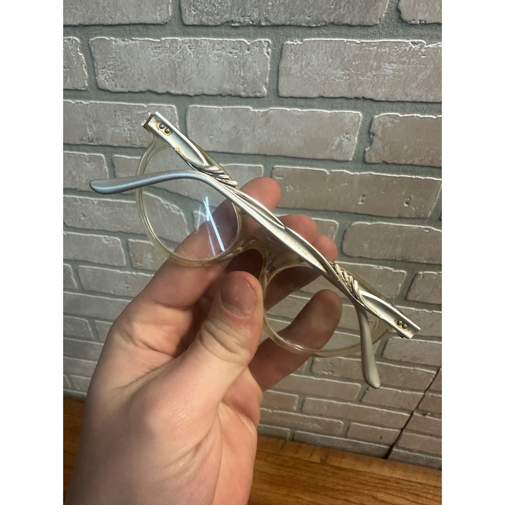 Vintage 1950's Women's Cat Eye Eyeglasses Glasses U/Z 5 1/2 USA Silver