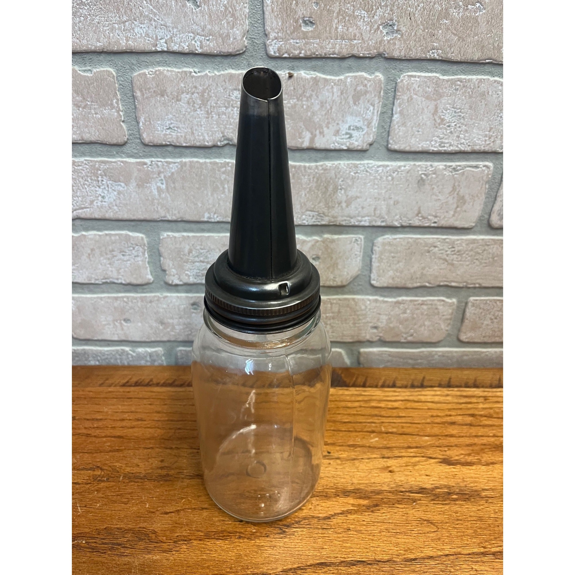 Vintage The Master Glass Oil Jar With Original Metal Pour Spout MFG Co. Litchfield, Illinois 1926