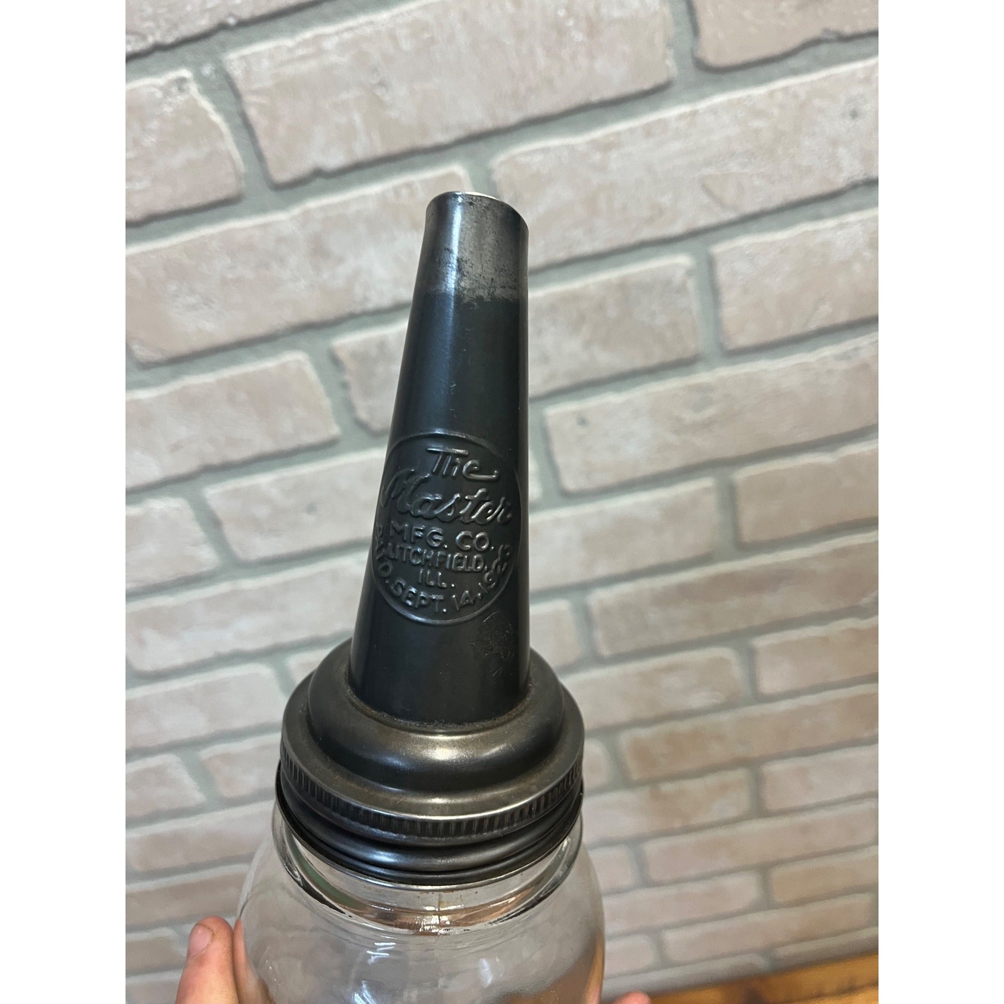 Vintage The Master Glass Oil Jar With Original Metal Pour Spout MFG Co. Litchfield, Illinois 1926