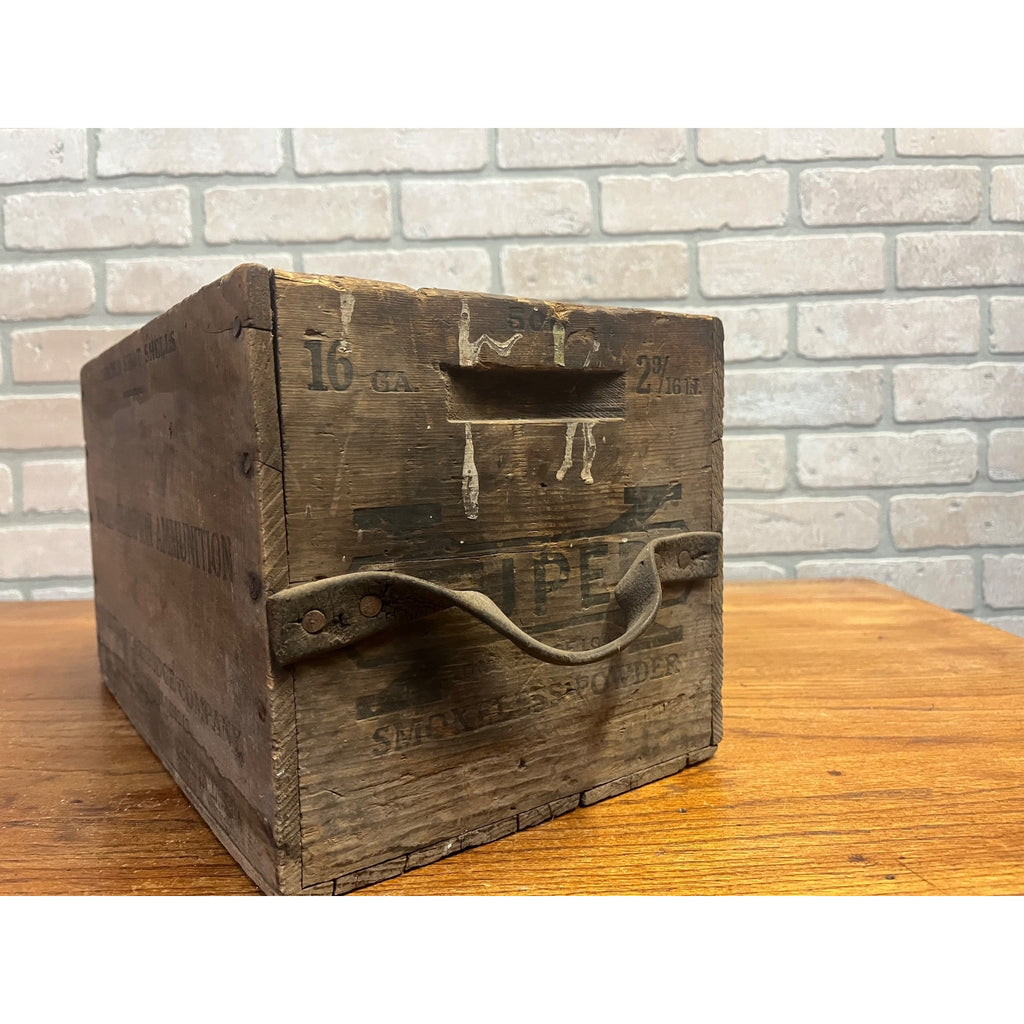 Vintage Western Cartridge Company World Champion Loaded Shot Shells/Ammunition Wooden Crate East Alton, Illinois USA