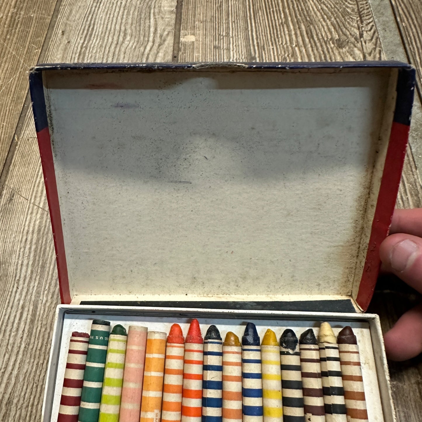 POPEYE VINTAGE ORIGINAL 1930'S 16 CRAYON SET KING SYNDICATE ORIG. BOX WAR