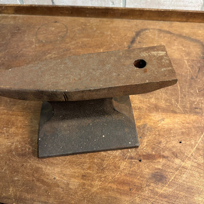 VINTAGE RAILROAD TRACK ANVIL 13LBS 10" LONG HOMEMADE BLACKSMITH FORGE FORGING