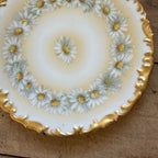 Vintage Tressemanes & Vogt Daisies 8.25" Salad Luncheon Plate TRV18 T&V France