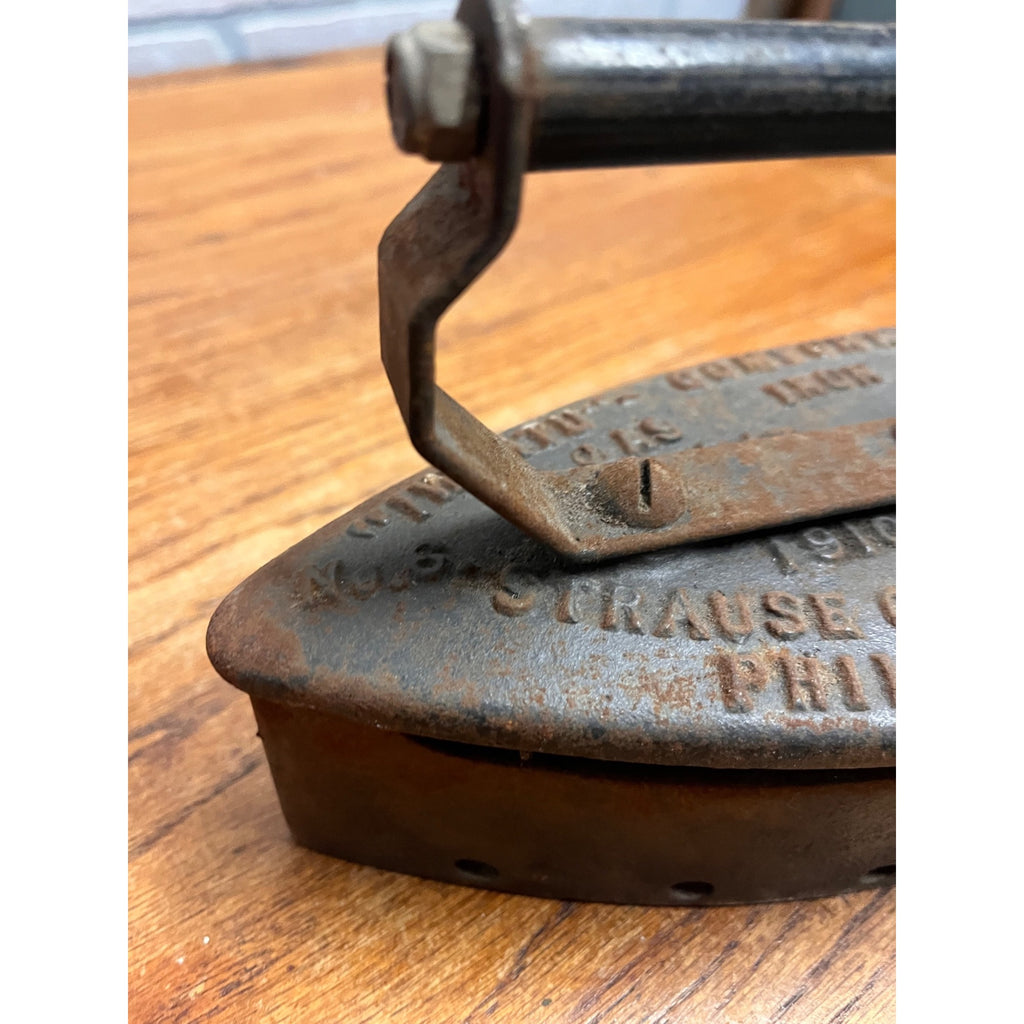 Vintage IWANTU Comfort Iron Strause Gas Sad Iron  No. 6. Patent 1910 Antique