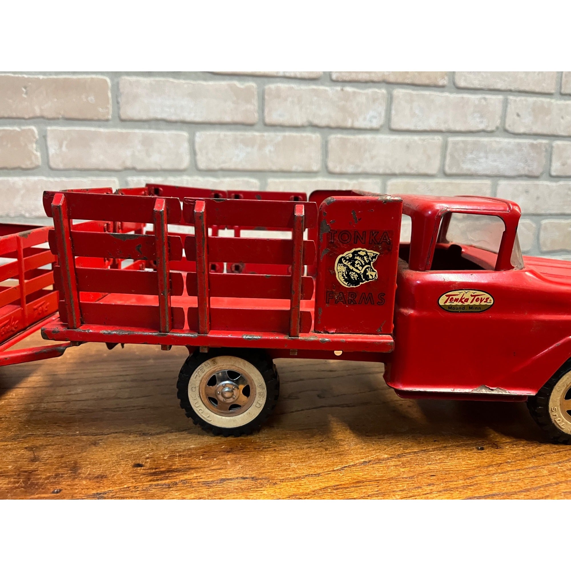 Vintage Tonka Farms Red Pressed Steel Farm Stake Truck & Trailer Toy