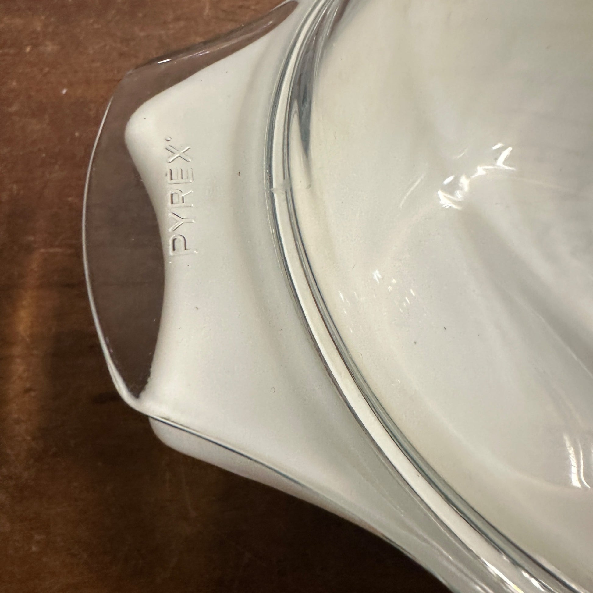 1986 Pyrex Blue Iris Flower Whirte 6-1/2" Casserole Dish With Lid