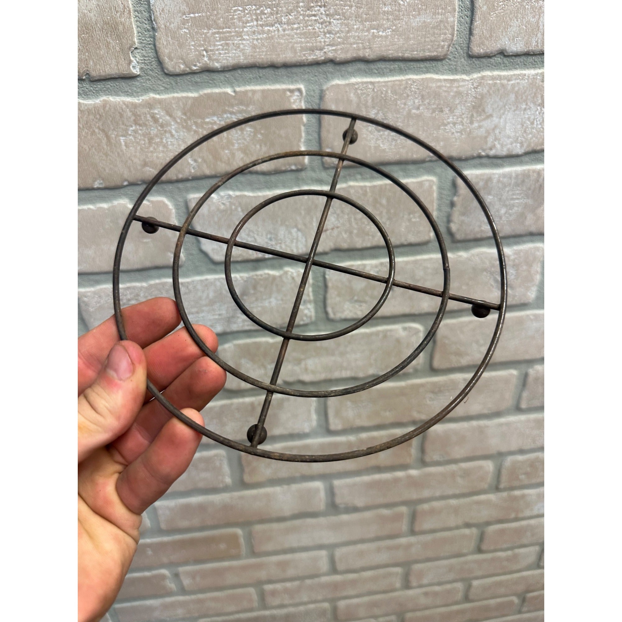 Vintage 1920s-30s Metal Trivet Hot Pad Plate 7" Diameter  - Footed