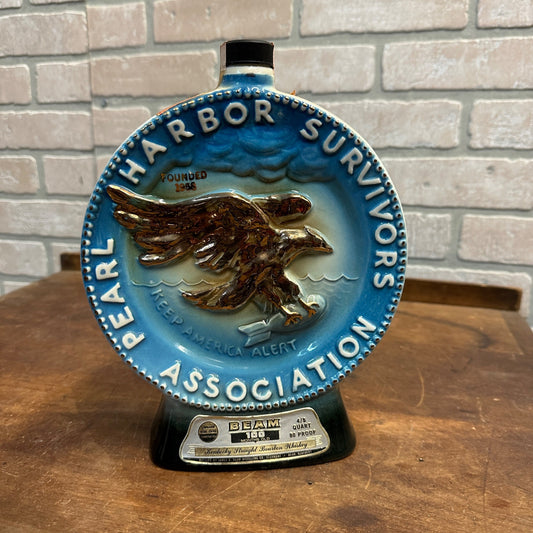 VINTAGE 1976 PEARL HARBOR SURVIVORS ASSOCIATION DECANTER JIM BEAM BOTTLE