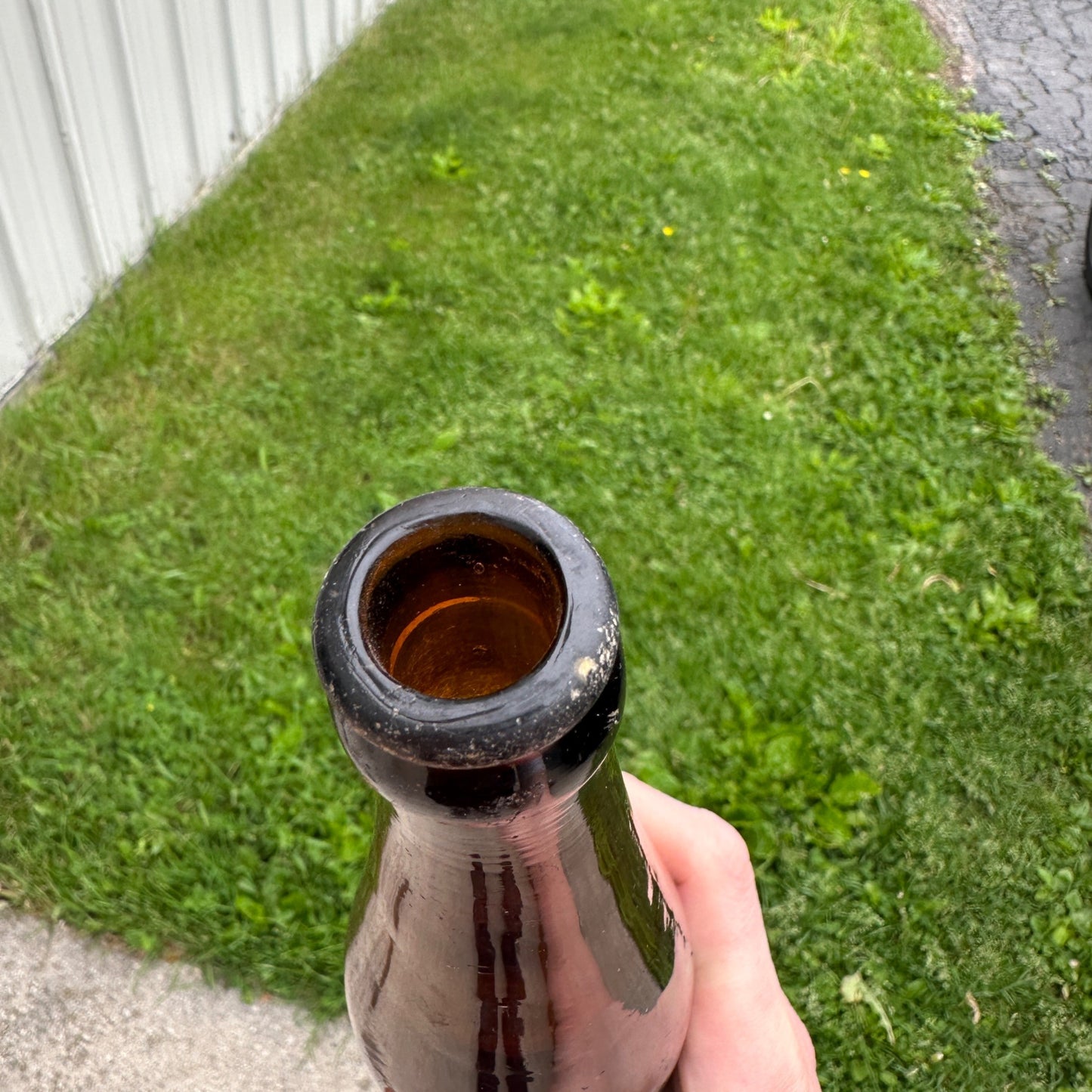 VINTAGE WEST BEND LITHIA CO EMBOSSED BEER BOTTLE WEST BEND WI