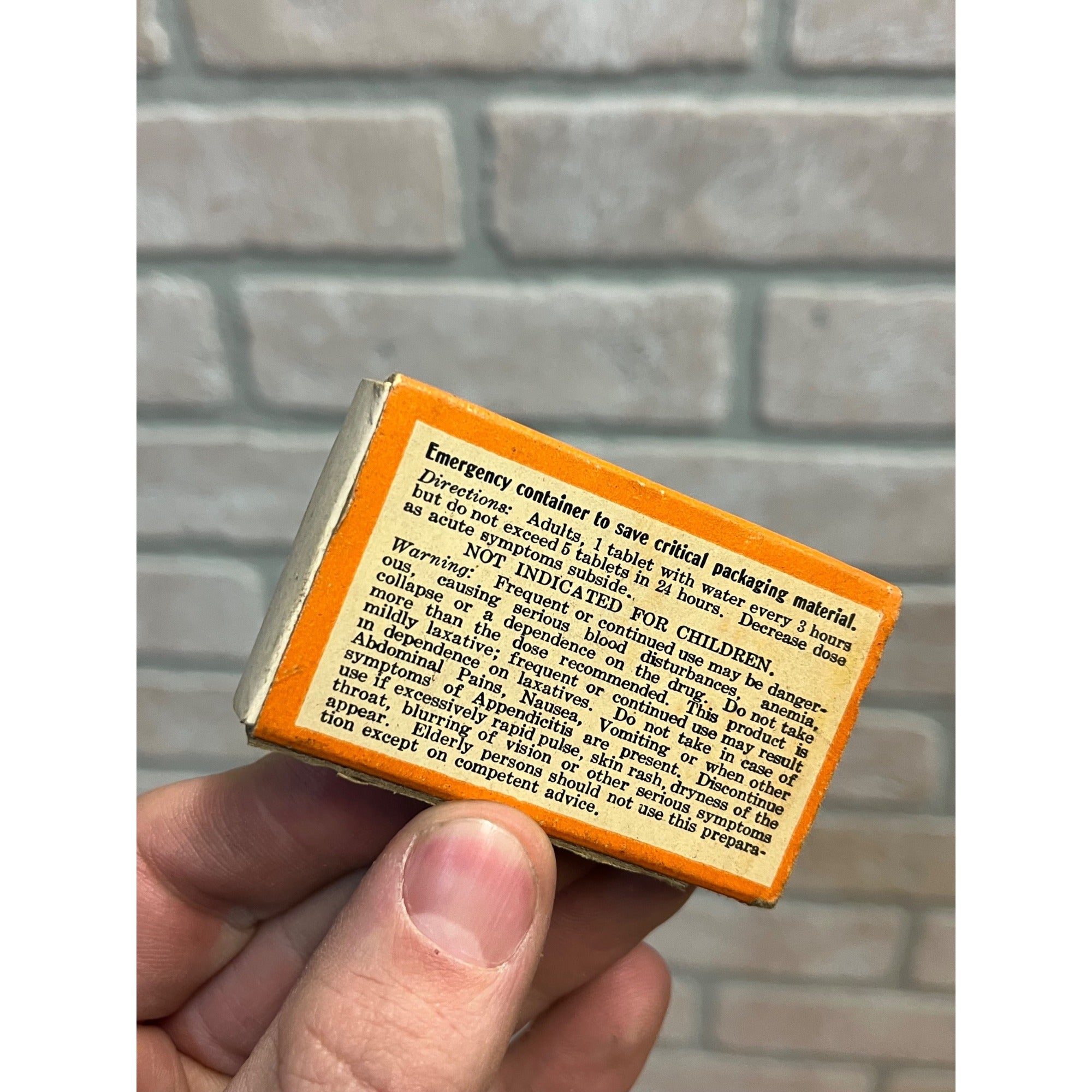 Vintage 1940s Laxaco Nyla Co. Laxative Pharmacy Medicine Box w/ Contents