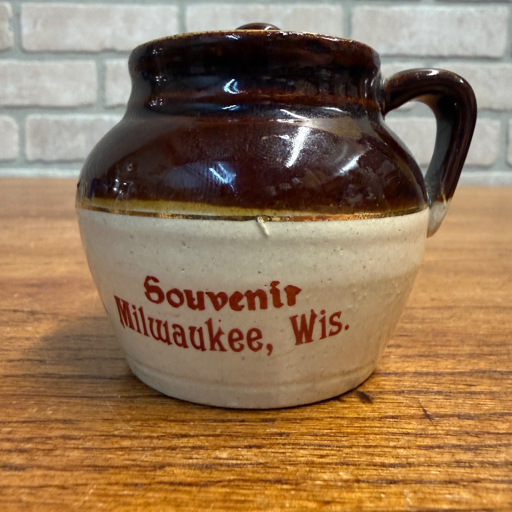 Vintage Small 2.5" Bean Pot "Souvenir of Milwaukee Wis" Stoneware Crock - Red Wing?