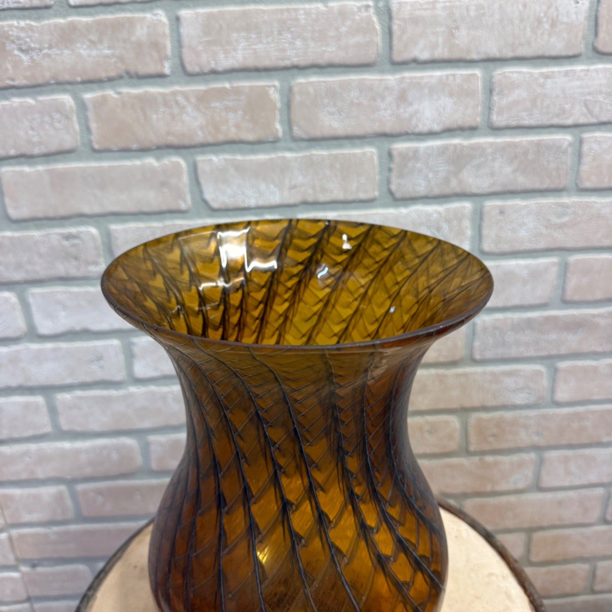 Vintage Mid Century Lamp Light Yellow Amber Hand Detailed Shade Fits 3-1/8"