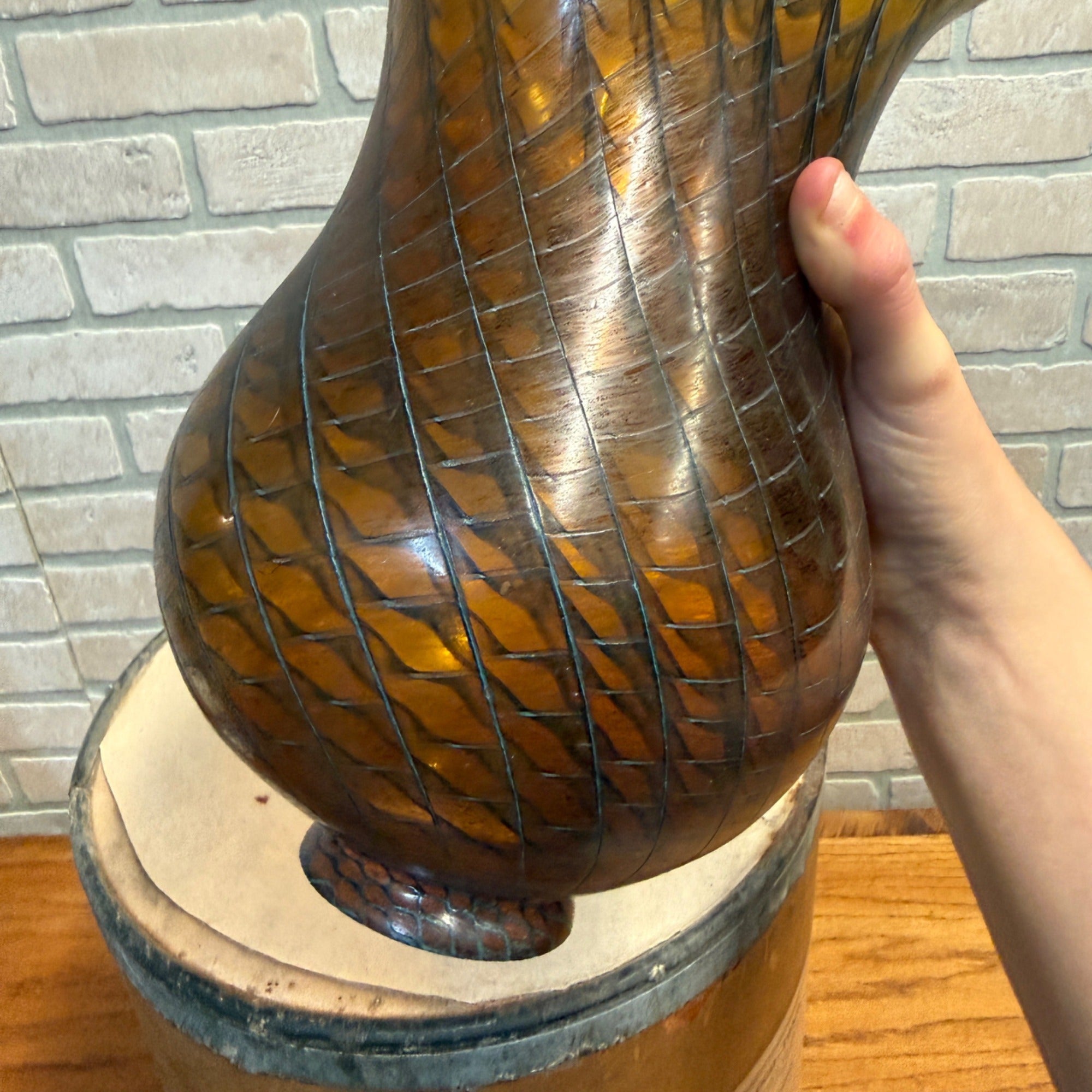 Vintage Mid Century Lamp Light Yellow Amber Hand Detailed Shade Fits 3-1/8"