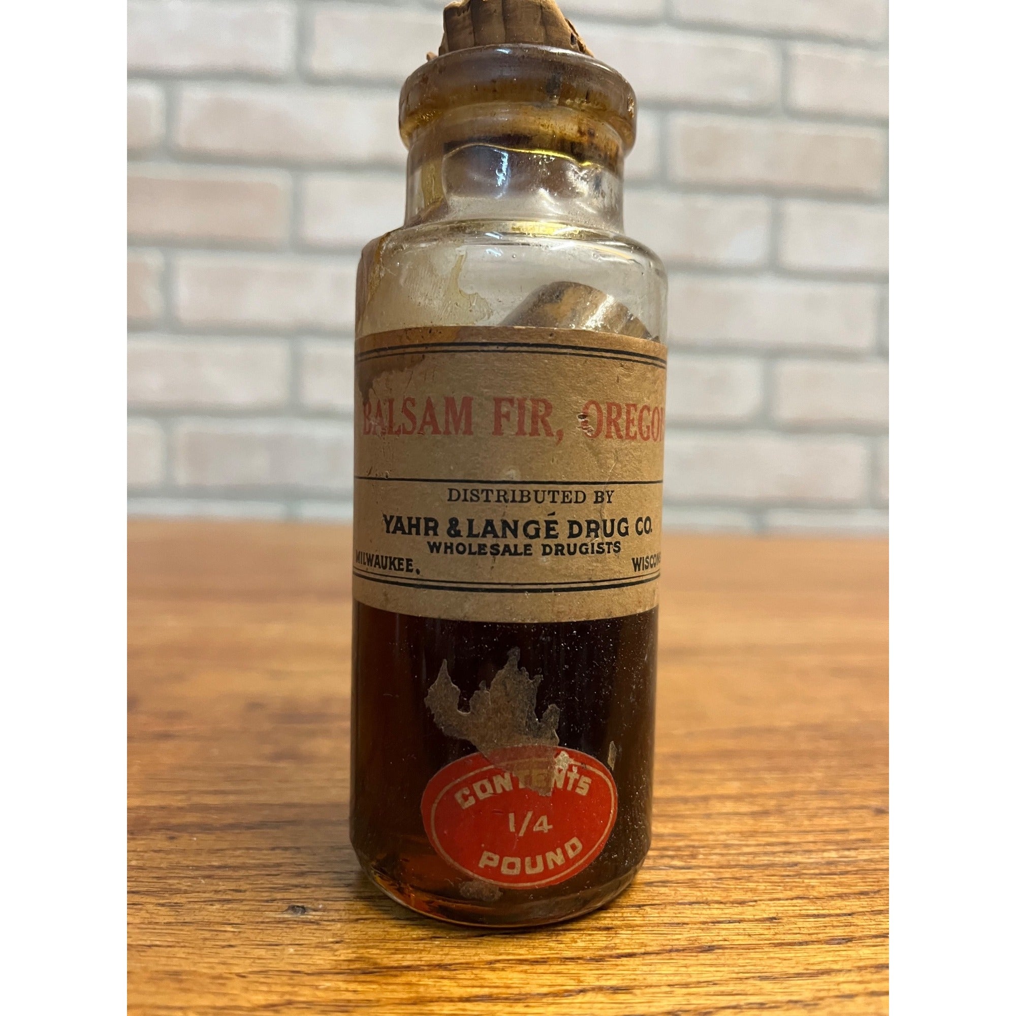 Vintage 1930s Yahr & Lange Drug Co. Milwaukee WI Label Medicin Apothecary Bottle