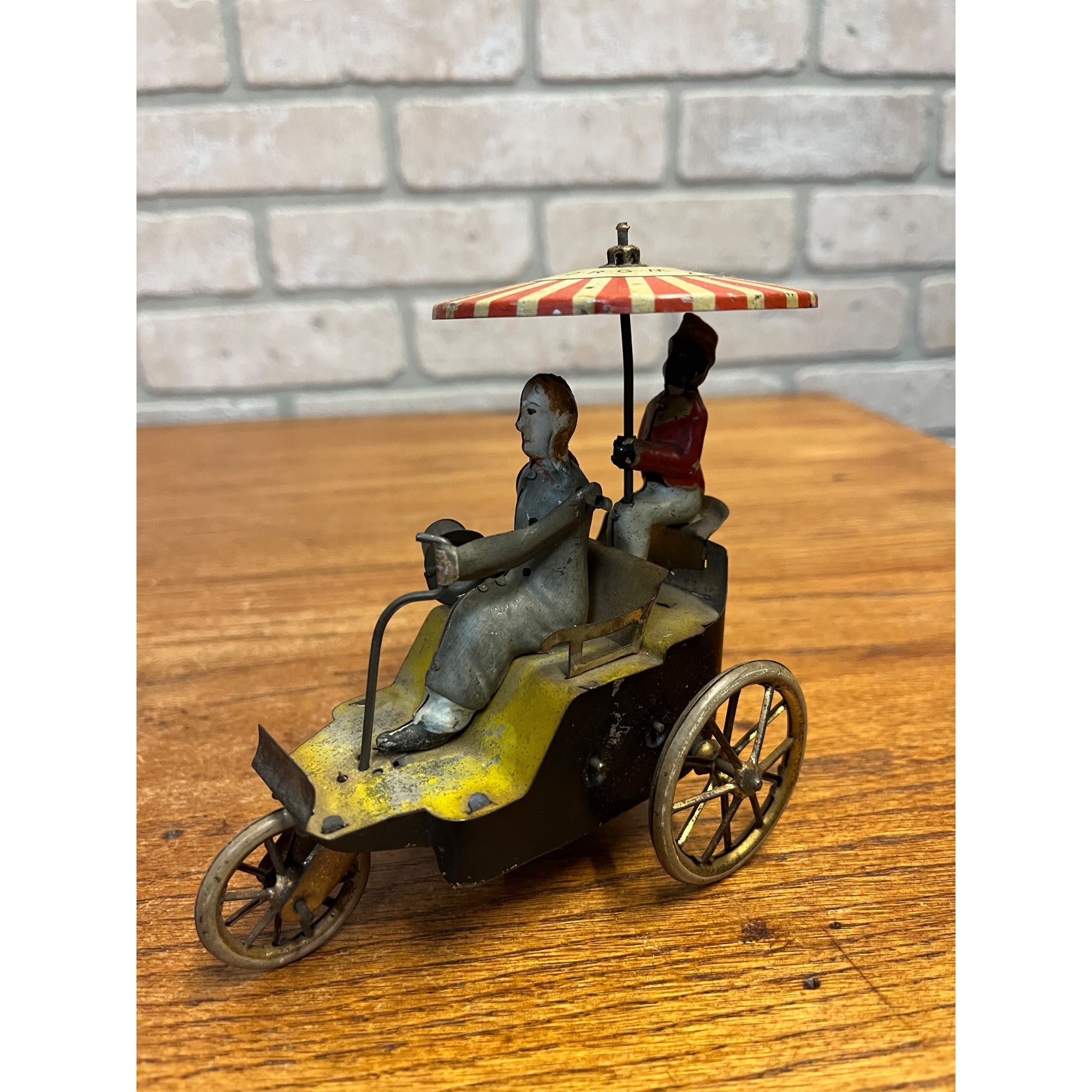 Antique Lehmann 1907 New Century Cycle Flag 3 Wheeler W/ Umbrella Tin Litho