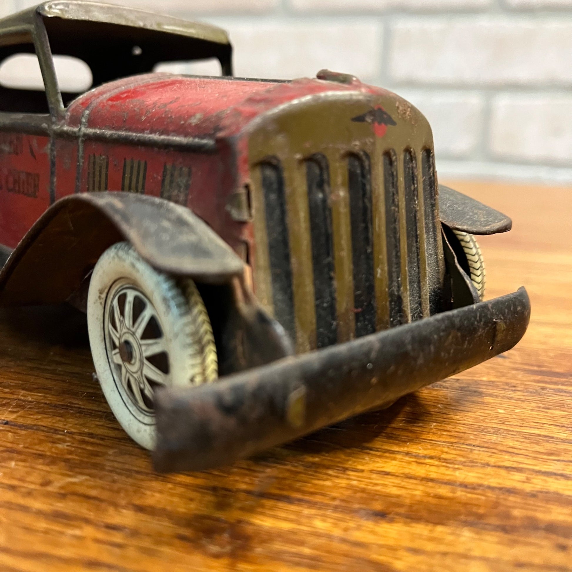 Vintage 1930s Louis Marx Fire Chief Coupe Siren Friction Car Toy