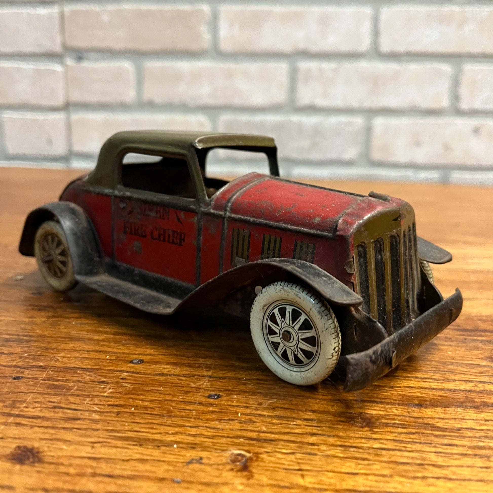 Vintage 1930s Louis Marx Fire Chief Coupe Siren Friction Car Toy