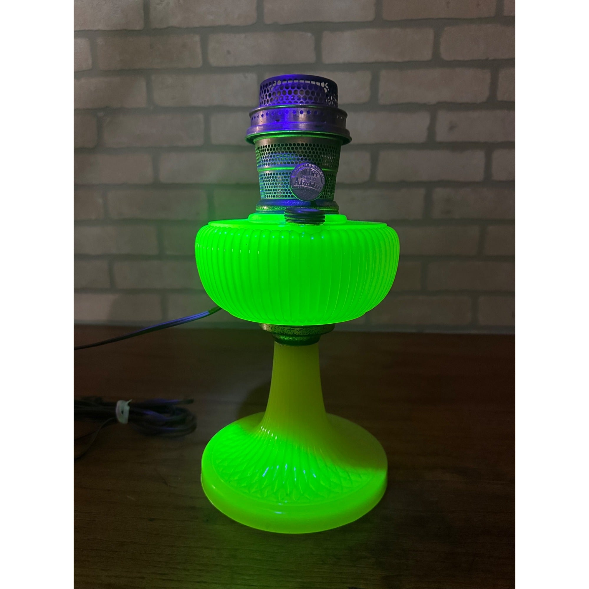 RARE Aladdin Yellow Moonstone Vertique Lamp Uranium Glows- Converted