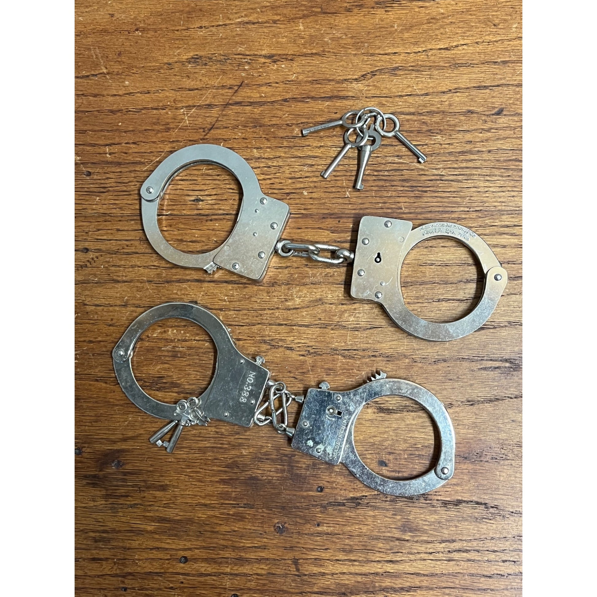 Vintage American Handcuff Co. Handcuffs with Key – Fond Du Lac, Wis.